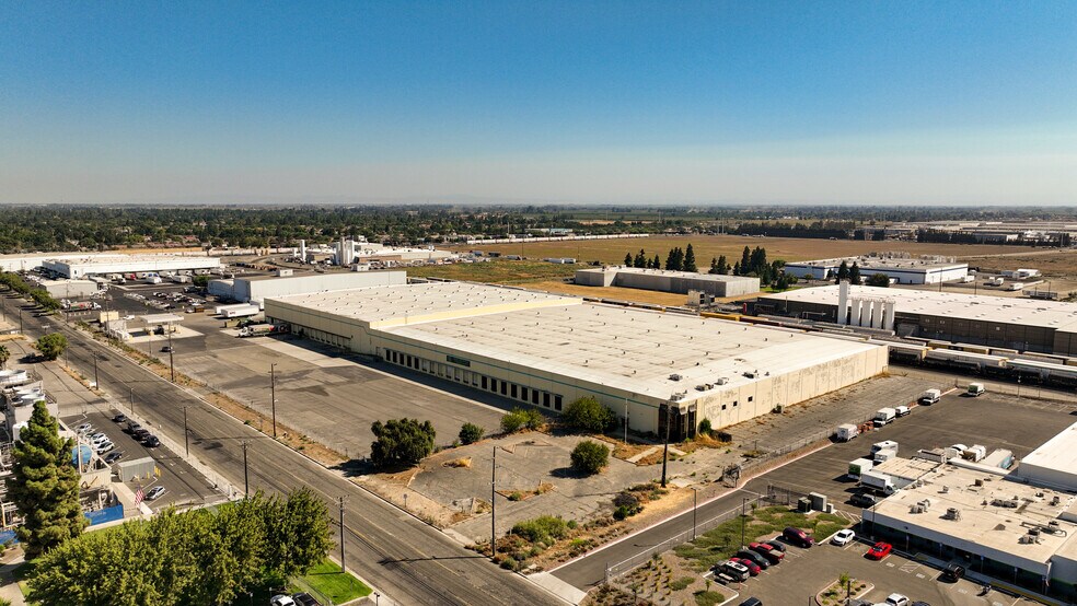 536 S Mariposa Rd, Modesto, CA for sale - Building Photo - Image 1 of 8