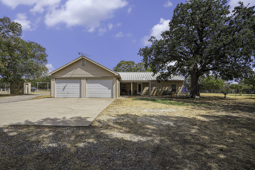 10985 State Highway 171, Covington, TX à vendre - Photo principale - Image 1 de 18