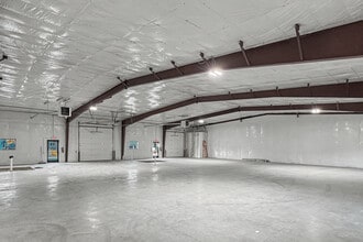 385 NW 43rd Pl, Des Moines, IA à louer Photo intérieure- Image 1 de 9