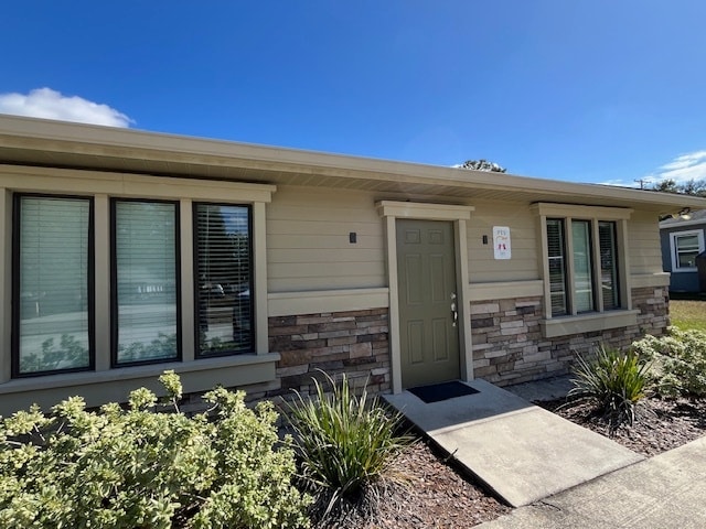 205 Ridgewood Ave, Brandon, FL for lease - Building Photo - Image 3 of 25