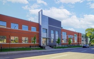 Plus de détails pour 8480-8490 Boul St-Laurent, Montréal, QC - Industriel à louer