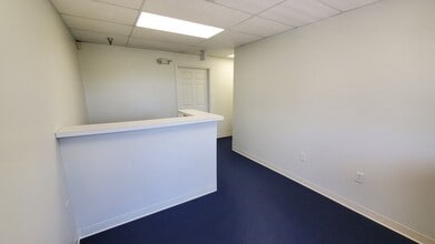 361-407 Interstate Blvd, Lakewood Ranch, FL for lease Interior Photo- Image 1 of 16