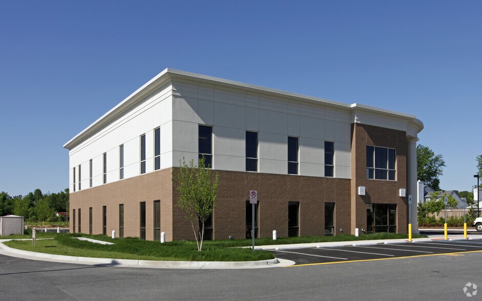 1533 Volvo Pky, Chesapeake, VA for sale - Building Photo - Image 2 of 3