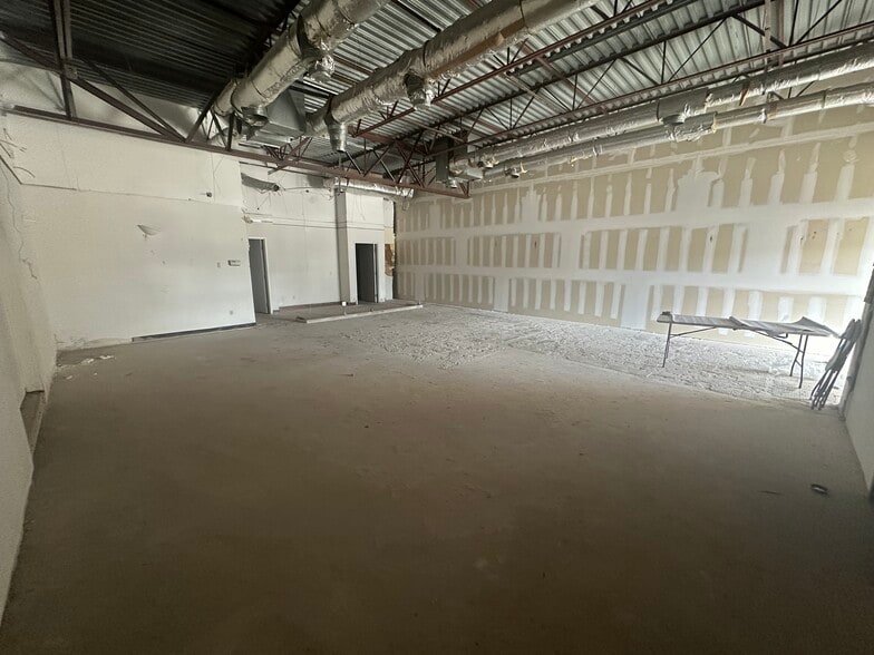 2404-2446 Cerrillos Rd, Santa Fe, NM for lease - Interior Photo - Image 3 of 39