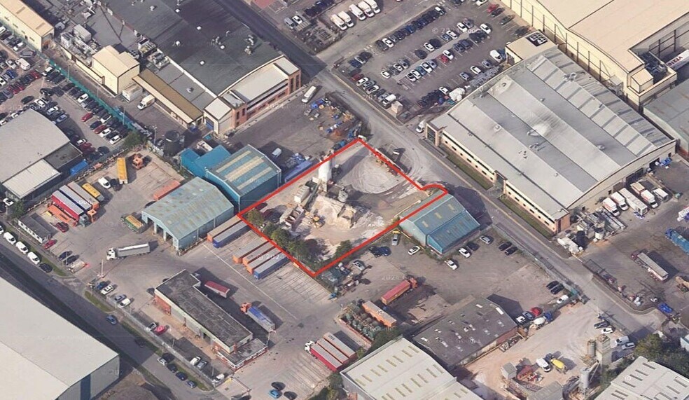 Second Ave, Crewe à vendre - Photo du bâtiment - Image 2 de 5