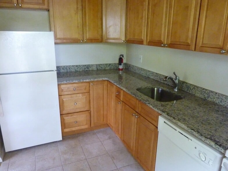 14 Walden Pl, Montclair, NJ à vendre - Photo du bâtiment - Image 3 de 22