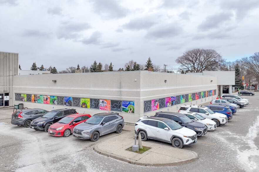 1170 Birchmount Rd, Toronto, ON à louer - Photo du bâtiment - Image 2 de 25