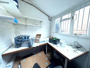 209 Shirland Rd, London for lease Interior Photo- Image 2 of 5