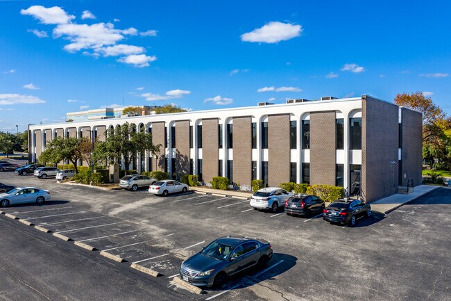 Plus de détails pour 4400 NW Loop 410, San Antonio, TX - Bureau à louer