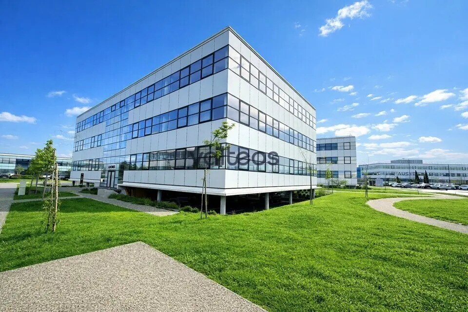 9 Rue Du Professeur Pierre Vellas, Toulouse for lease Building Photo- Image 1 of 9