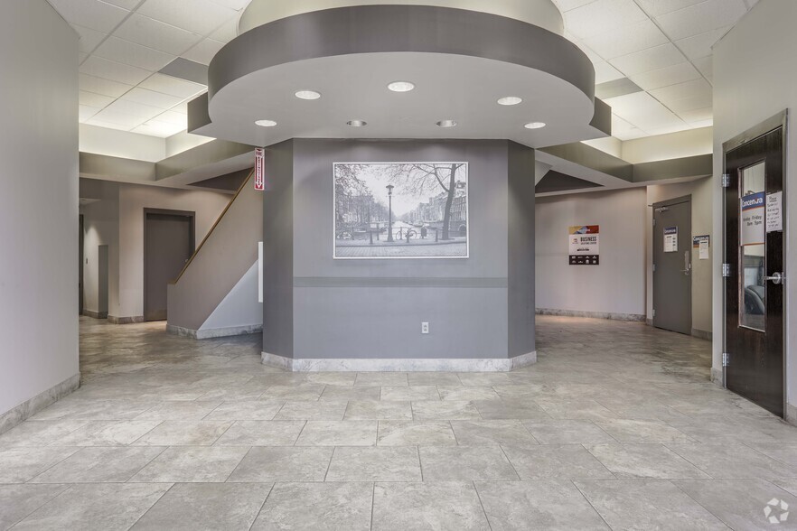 1435 Cincinnati St, Dayton, OH for lease - Lobby - Image 2 of 5