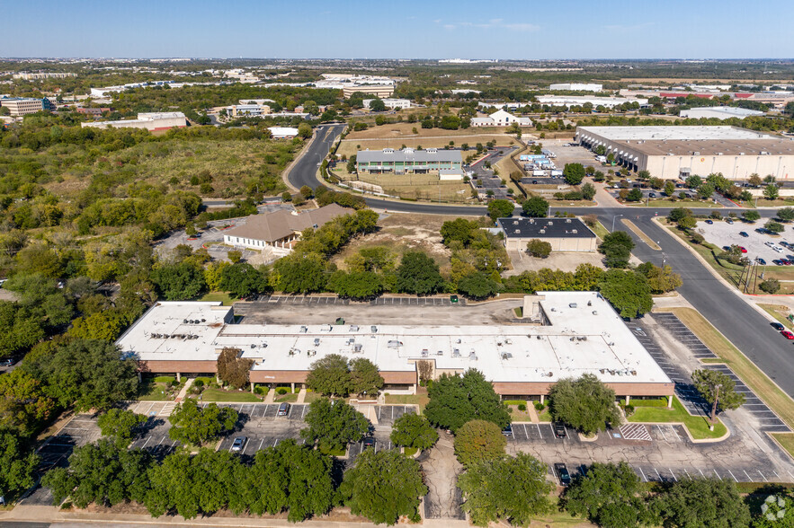 2324 Ridgepoint Dr, Austin, TX for lease - Aerial - Image 2 of 12