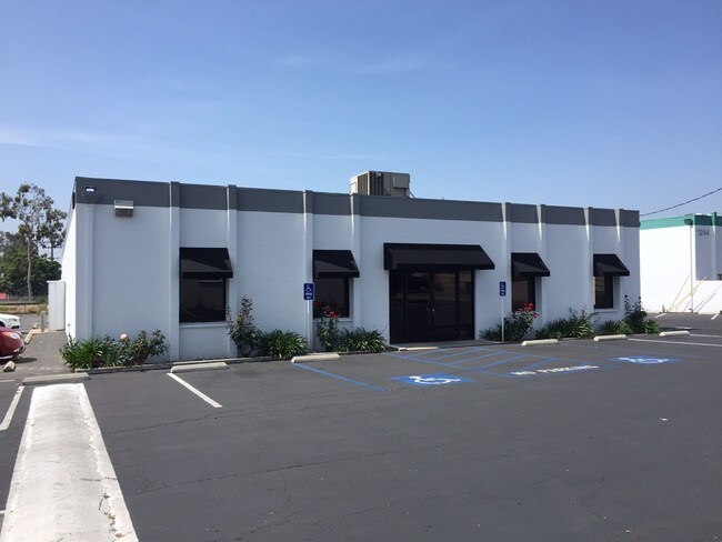 Plus de détails pour 1220 W 9th St, Upland, CA - Industriel à vendre