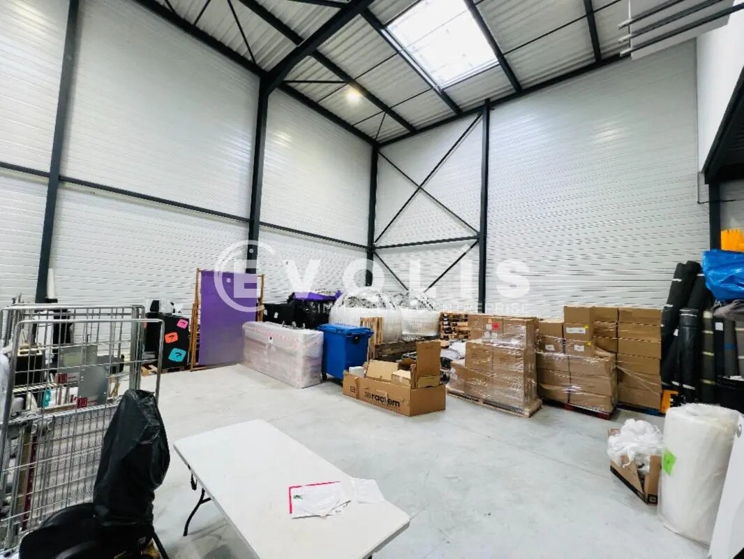 Flex in Vaires-sur-Marne for lease Interior Photo- Image 1 of 7