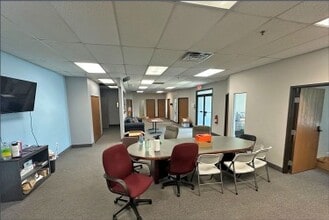 2938 Waterview Dr, Rochester Hills, MI à louer Photo intérieure- Image 2 de 4