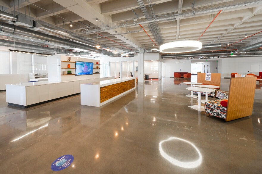 4747 Southwest Fwy, Houston, TX à louer - Photo intérieure - Image 2 de 19