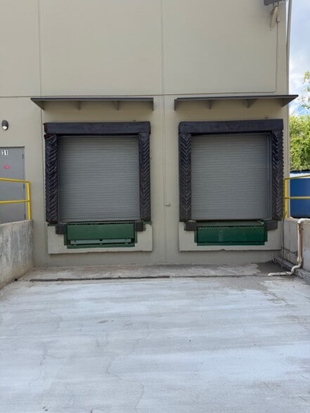 8102 Blanding Blvd, Jacksonville, FL for lease - Building Photo - Image 3 of 10