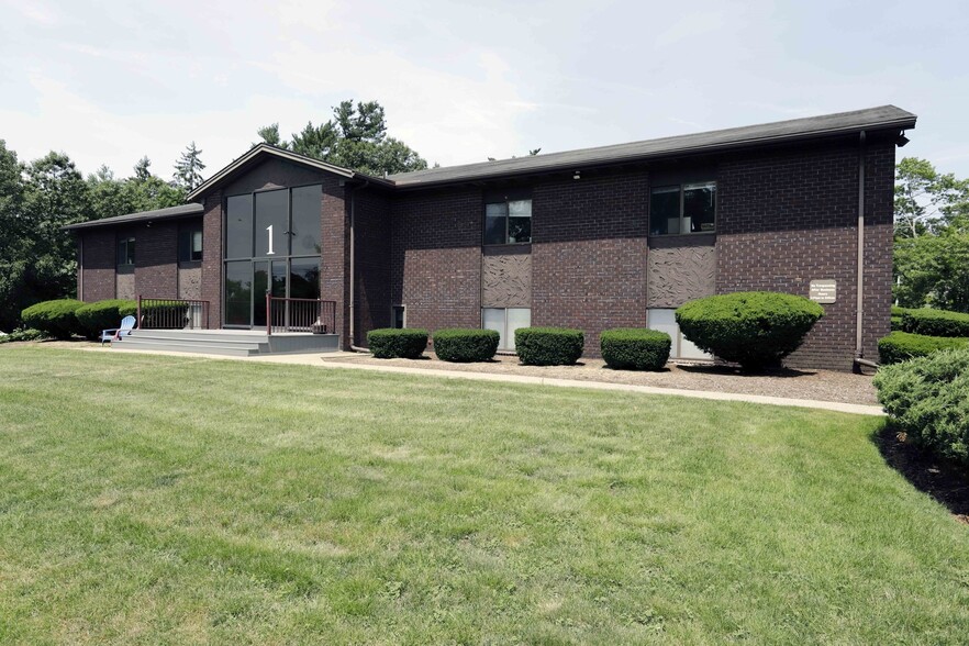 1 Welby Rd, New Bedford, MA for sale - Building Photo - Image 1 of 35