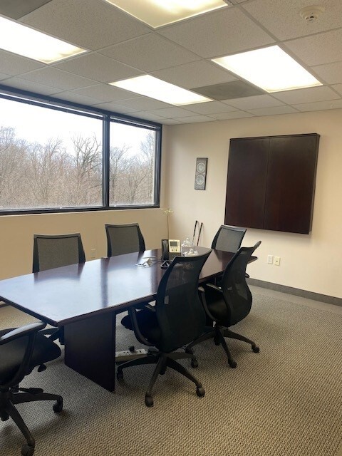 160 Littleton Rd, Parsippany, NJ for lease Interior Photo- Image 1 of 7