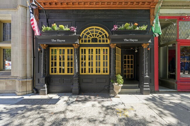 Plus de détails pour 1123 Walnut St, Philadelphia, PA - Commerce de détail à vendre
