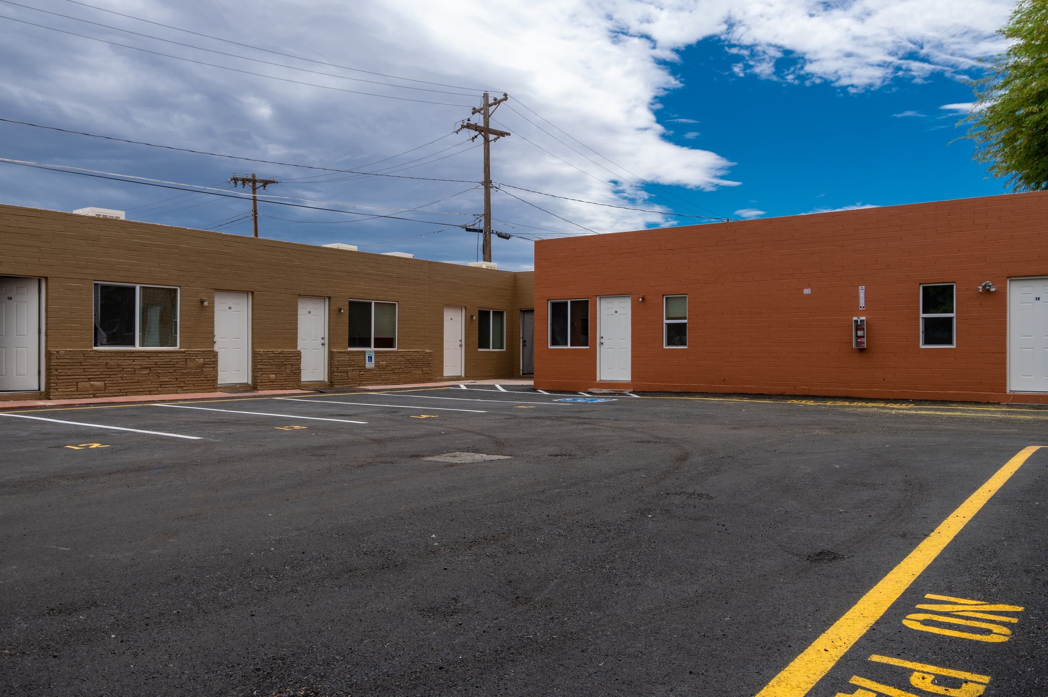 2411 S 6th Ave, Tucson, AZ for sale Primary Photo- Image 1 of 18