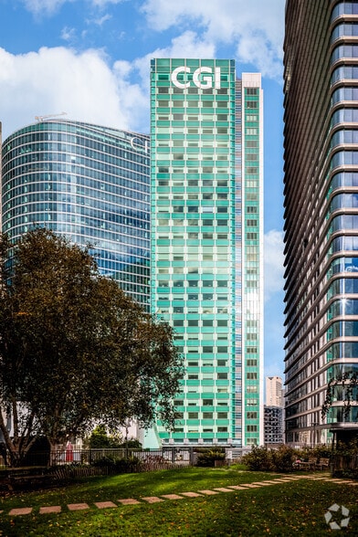 17 Place Des Reflets, Courbevoie for lease - Building Photo - Image 3 of 5