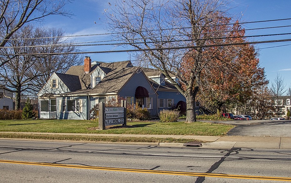 24960 Center Ridge Rd, Westlake, OH à vendre - Photo principale - Image 1 de 1