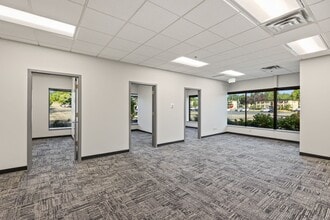 425 Etna St, Saint Paul, MN for lease Interior Photo- Image 2 of 10