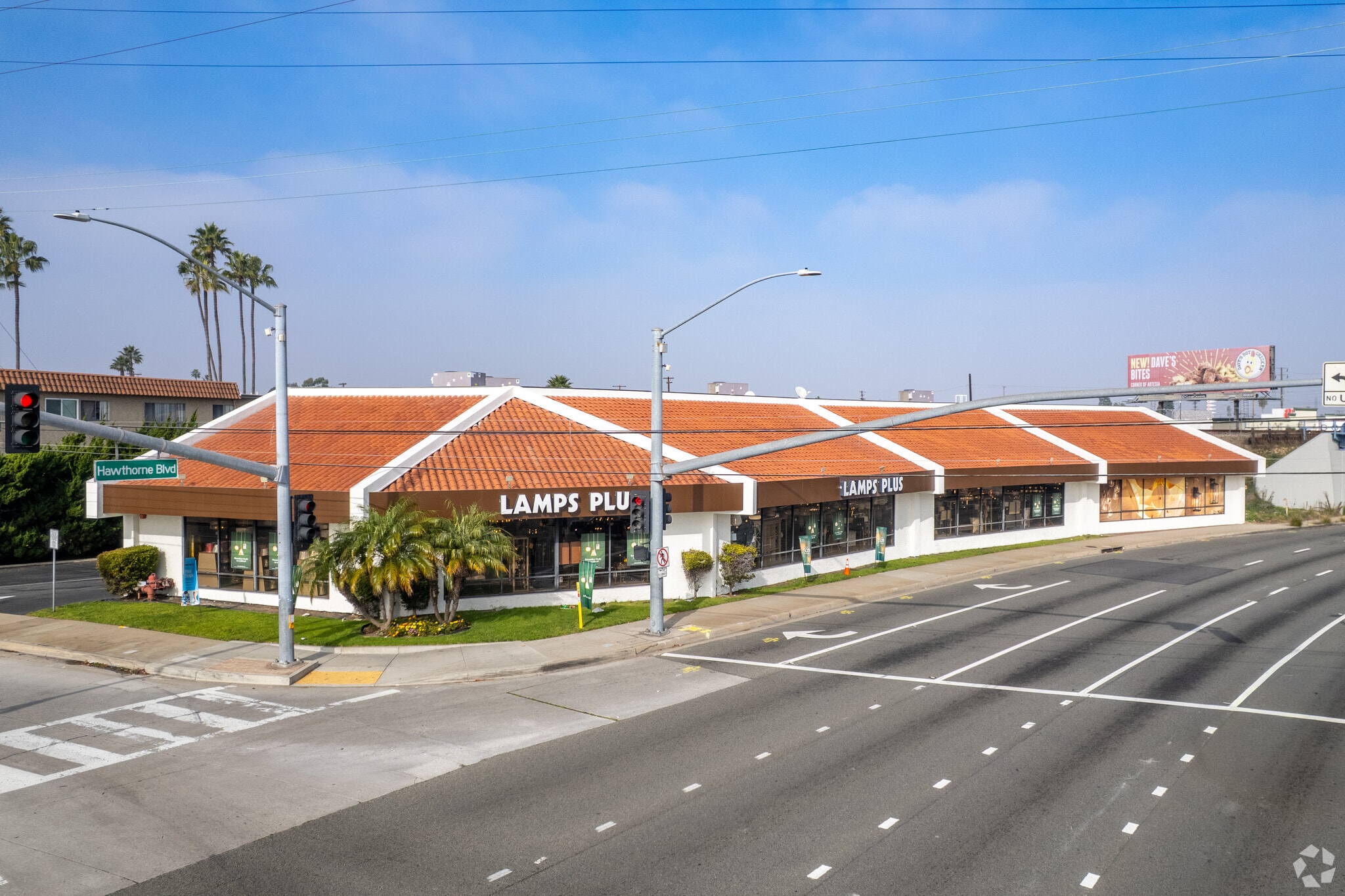 18989 Hawthorne Blvd Beach, Redondo Beach, CA for lease Primary Photo- Image 1 of 40