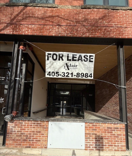 205 E Main St, Norman, OK for lease Primary Photo- Image 1 of 4