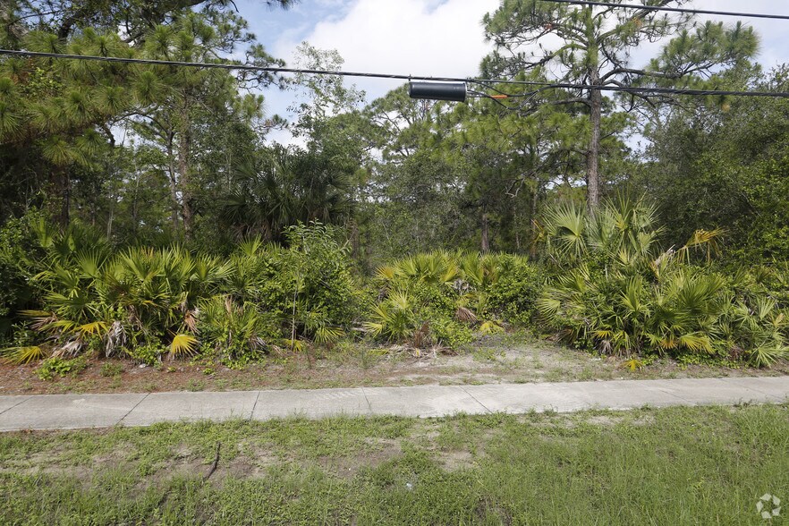 US 41, Fort Myers, FL for sale - Building Photo - Image 2 of 4