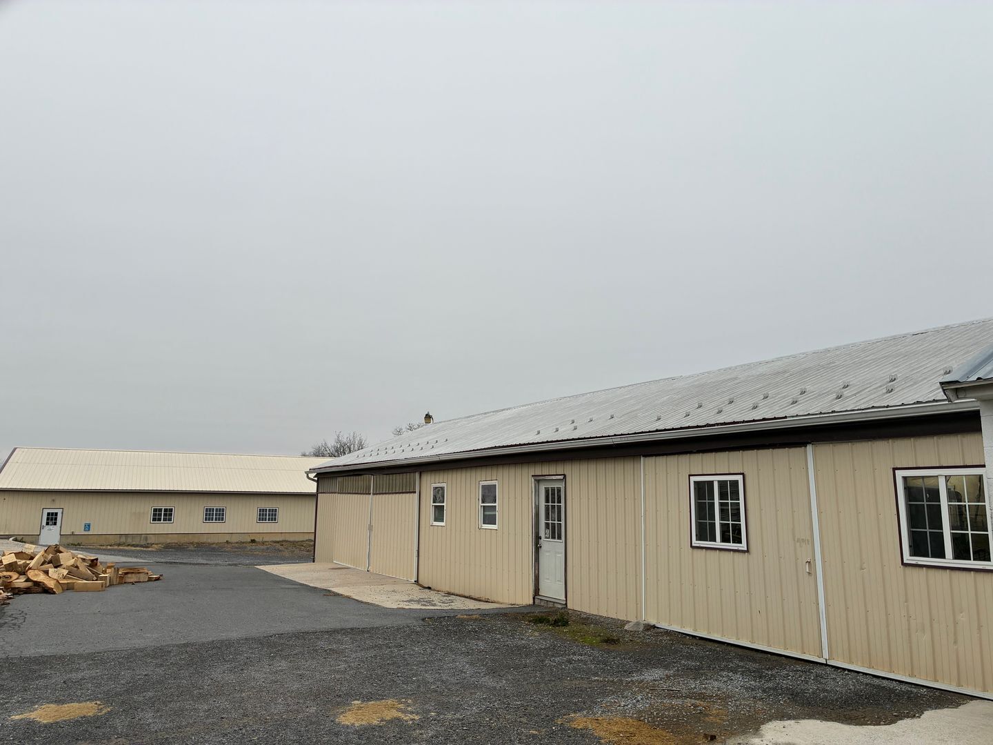40 Running Pump Rd, Newville, PA for lease Interior Photo- Image 1 of 5