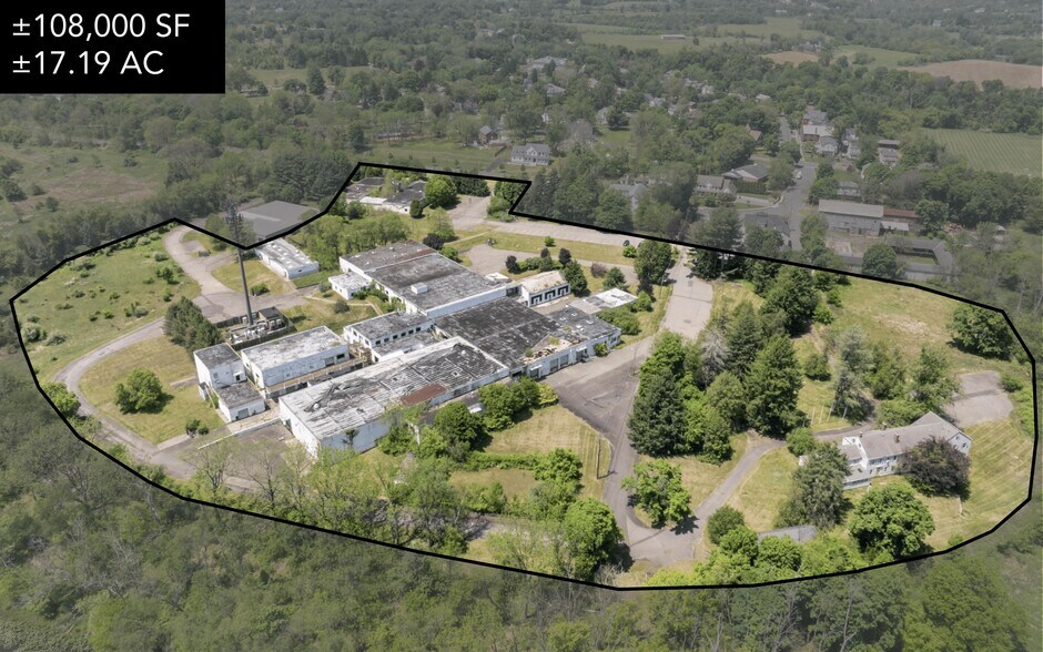 110 Woodfern Rd, Branchburg, NJ à vendre - Photo du bâtiment - Image 1 de 26