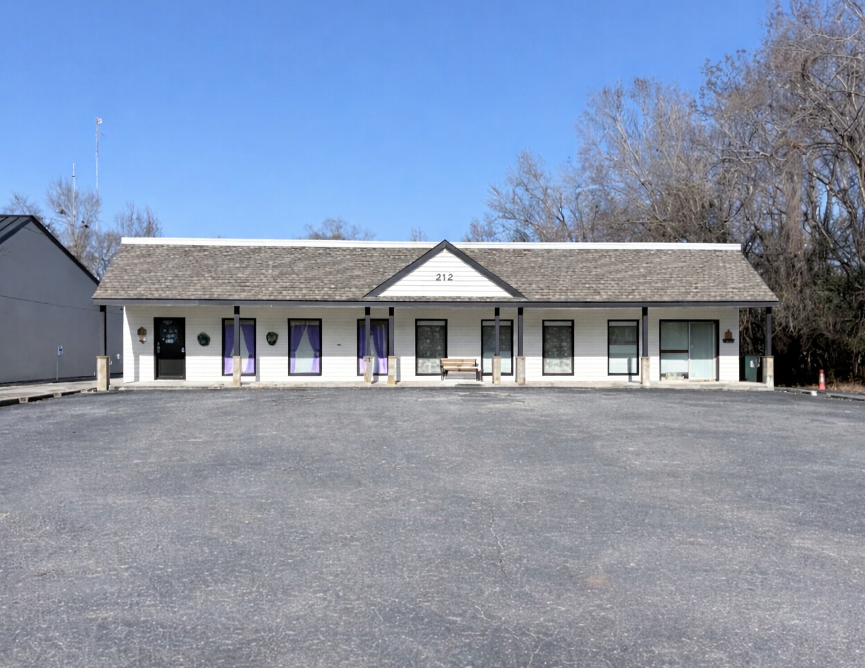 212 Corder Rd, Warner Robins, GA for sale Primary Photo- Image 1 of 3