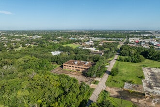 3828 Hughes Ct, Dickinson, TX - Aerial  map view