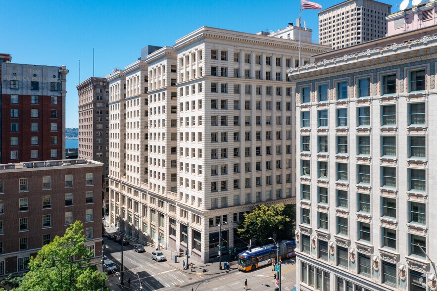 710 2nd Ave, Seattle, WA à louer - Photo du bâtiment - Image 2 de 8
