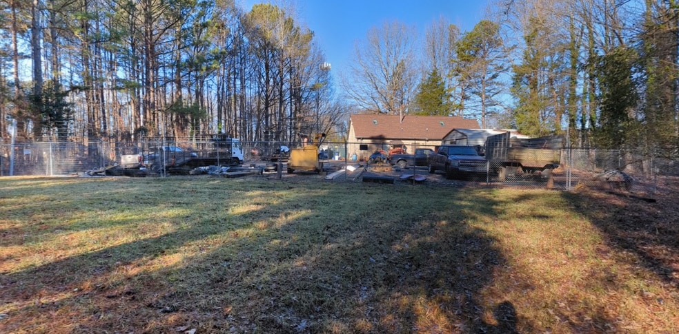 1804 Lucas Ln, Charlotte, NC à louer - Photo du bâtiment - Image 2 de 38