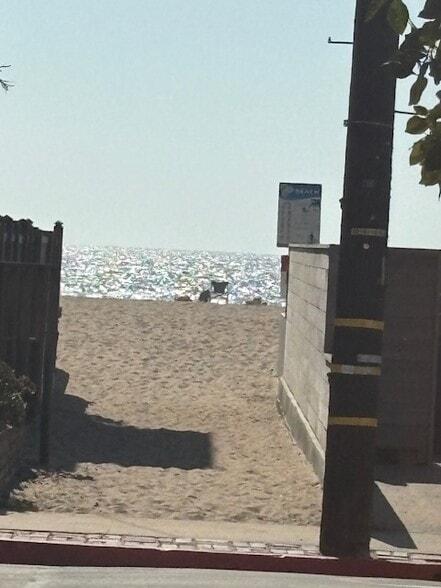 116 Rees St, Playa Del Rey, CA for sale - Building Photo - Image 3 of 13