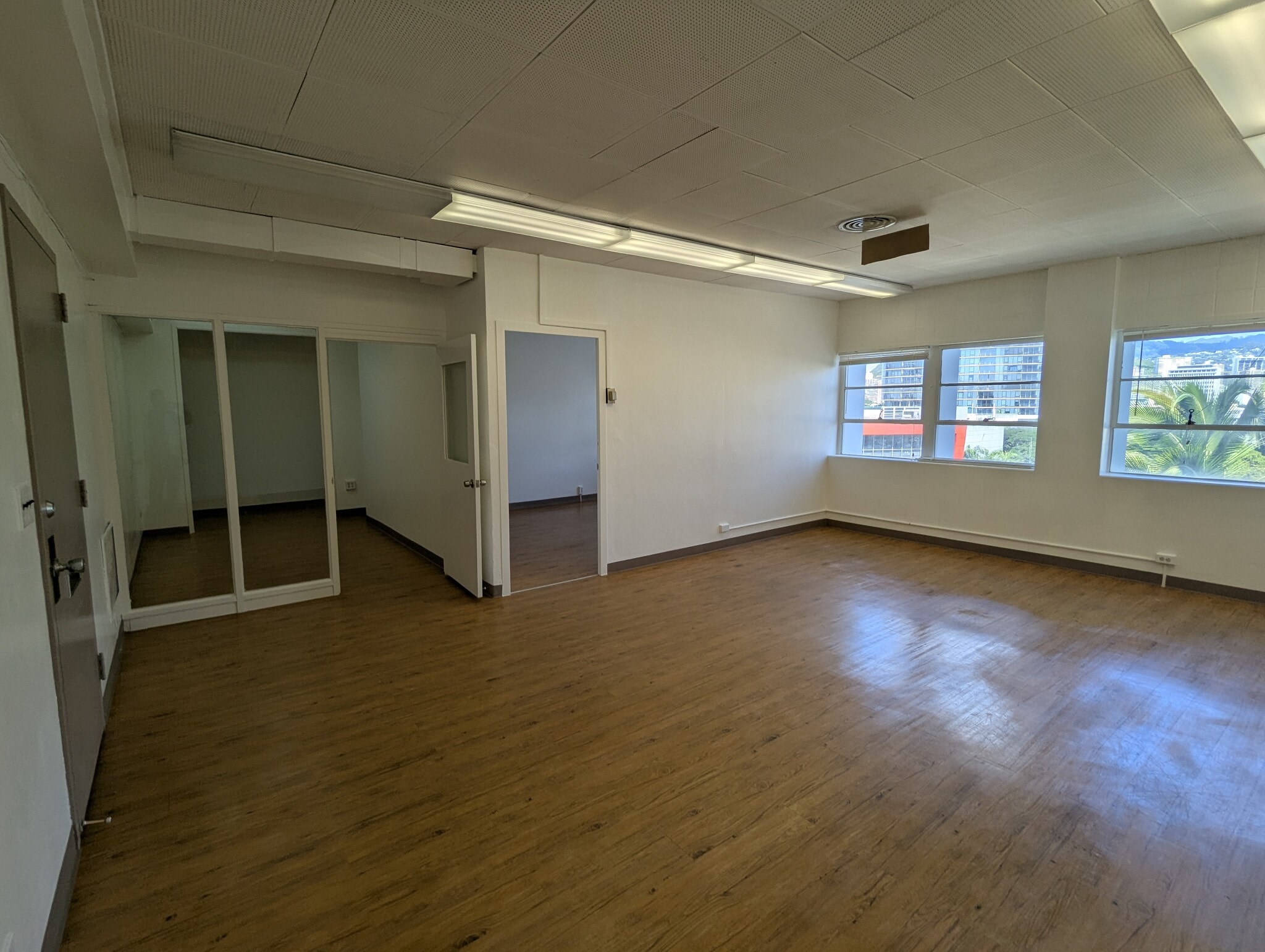 1311 Kapiolani Blvd, Honolulu, HI for lease Building Photo- Image 1 of 1