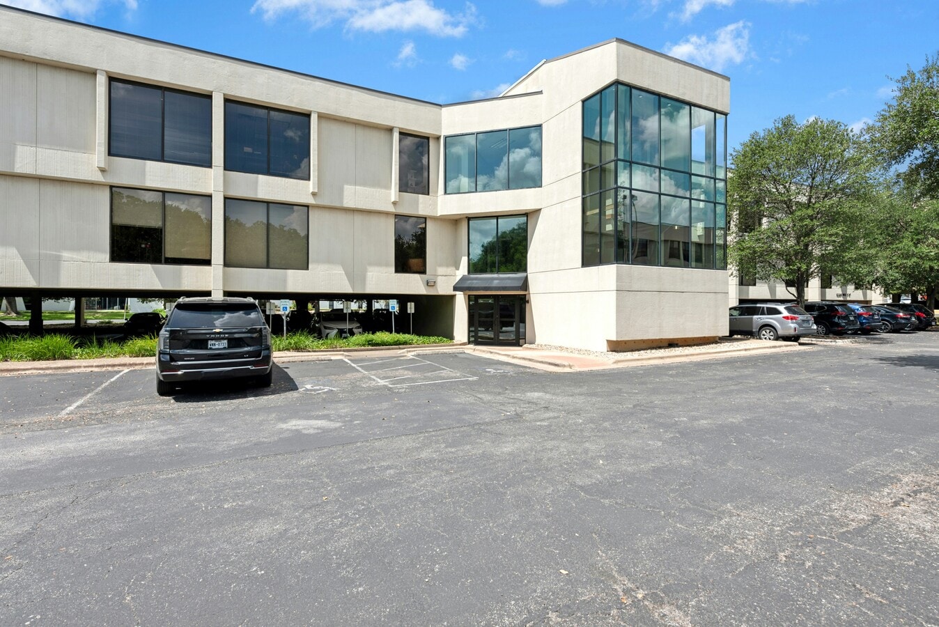 3200 Steck Ave, Austin, TX 78757 - Unit 260 - - Interior Photo - Image 2 of 26