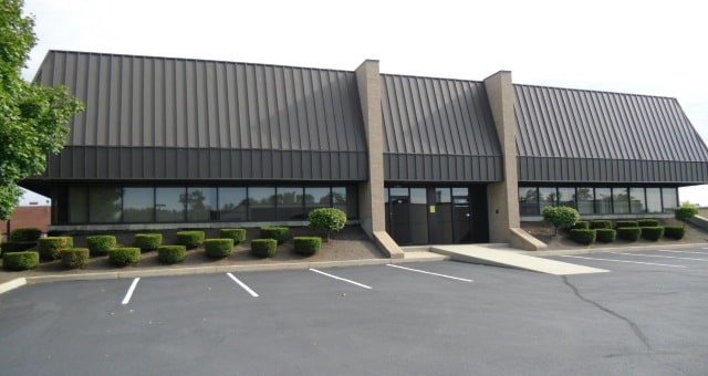 5853-5871 Creek Rd, Blue Ash, OH for lease - Building Photo - Image 2 of 5