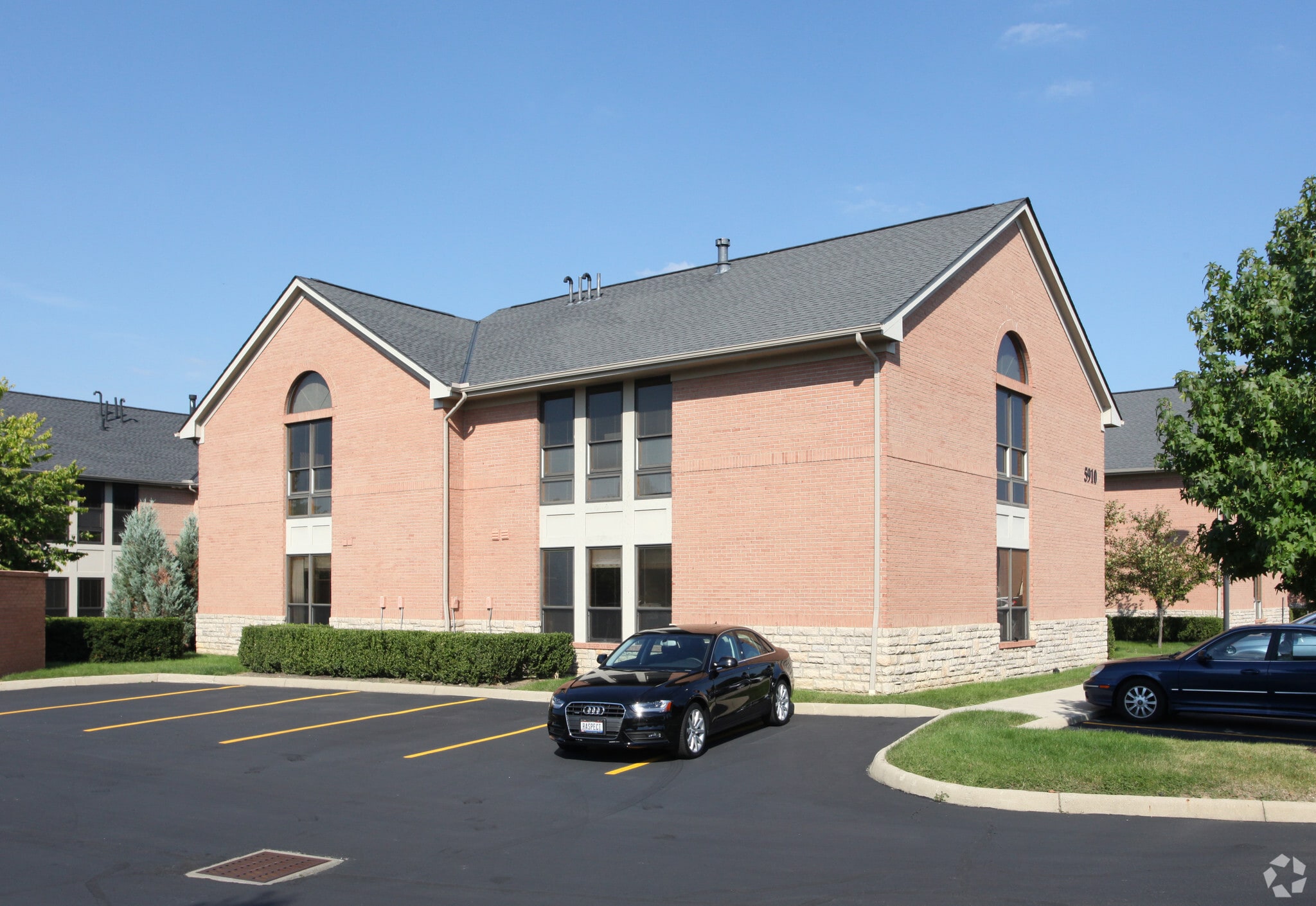 5910 Venture Dr, Dublin, OH for lease Building Photo- Image 1 of 4