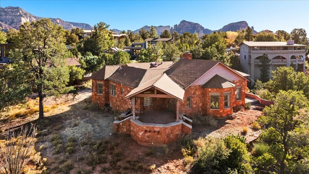 35 Gassaway Place Pl, Sedona, AZ for sale - Primary Photo - Image 1 of 33