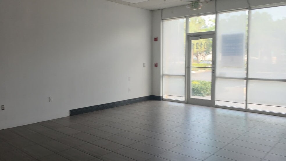 10101-10181 W Commercial Blvd, Fort Lauderdale, FL for lease - Commercial Listing Video - Image 2 of 10