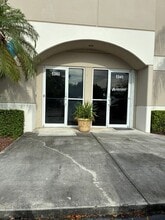 5305-5349 NW 108th Ave, Sunrise, FL à louer Photo intérieure- Image 1 de 9