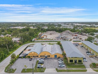 Plus de détails pour 1350 Central Ave, Sarasota, FL - Industriel à louer