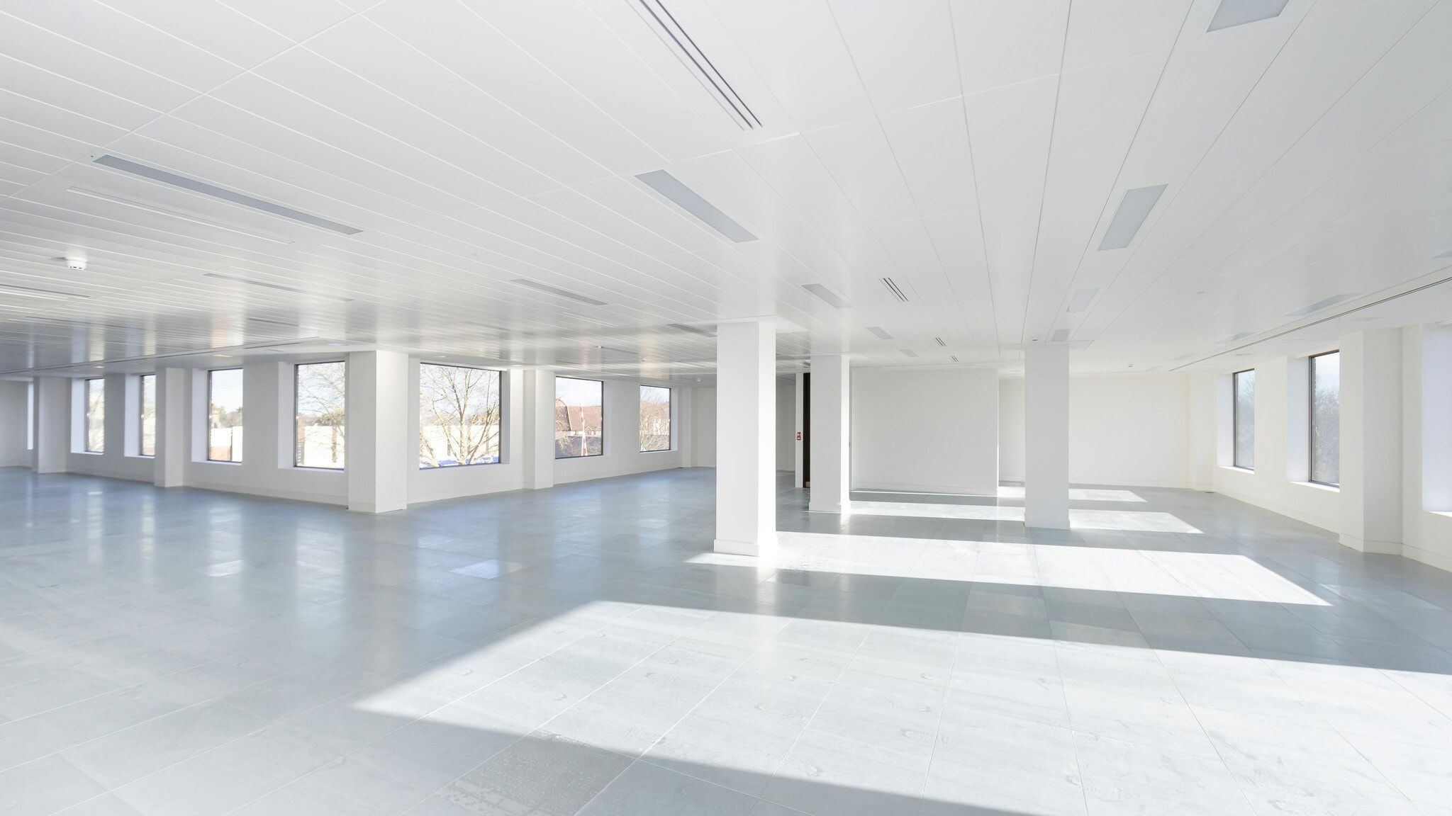 20 Kingston Rd, Staines for lease Building Photo- Image 1 of 12