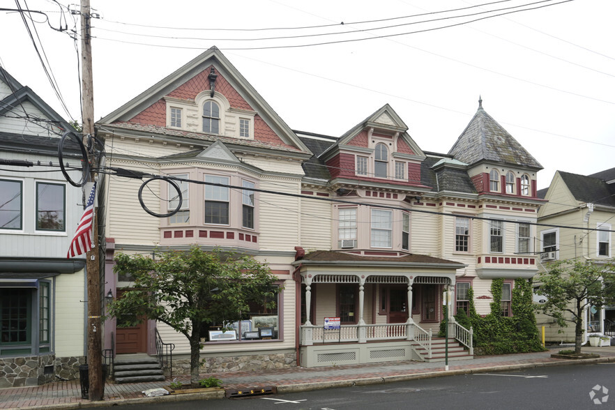 19-21 Main St, Clinton, NJ à vendre - Photo principale - Image 1 de 1