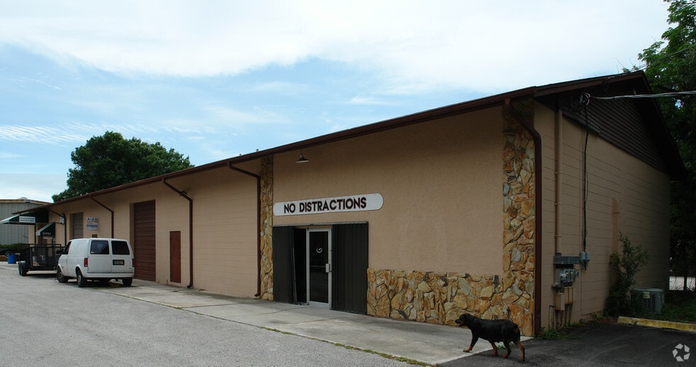 4712 N Clark Ave, Tampa, FL for sale - Primary Photo - Image 1 of 2