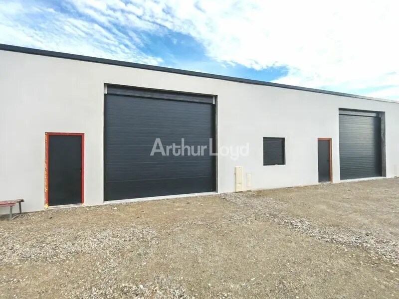 Industrial in Reims for lease Building Photo- Image 1 of 5